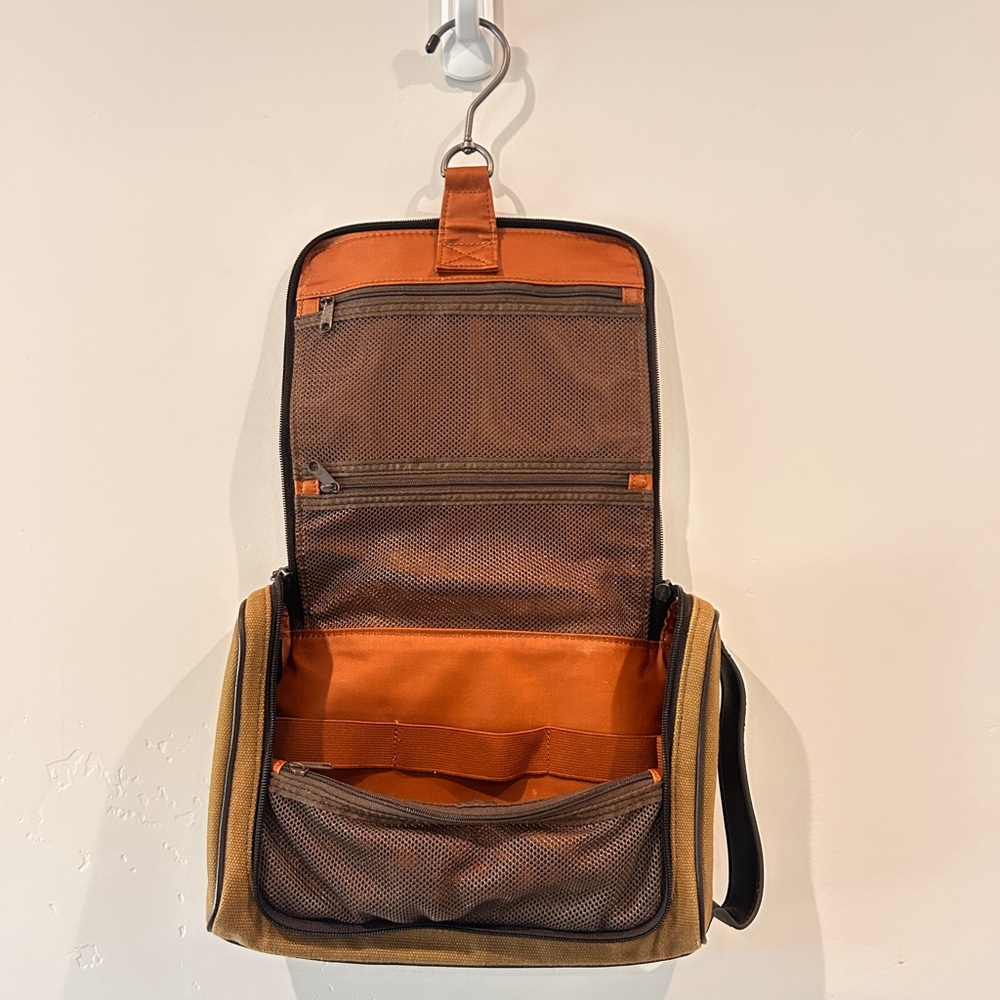 Fossil Utility Travel Cosmetic Bag